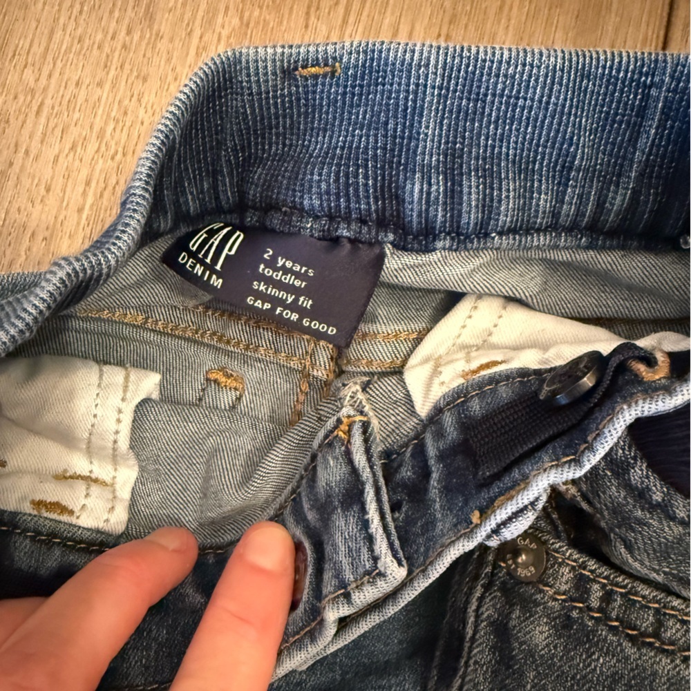 GAP Toddler Boys Jeans Trio - Picture 4 of 11